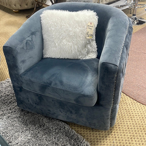 ACCENT CHAIR